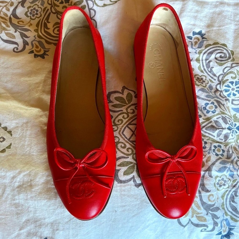 100% Authentic CHANEL Red Leather CC Captoe Ballet Flat Shoe 41 11